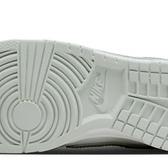 NIKE DUNK LOW "LIGHT SILVER CORDUROY" (WOMEN’S) SAME DAY SHIPPING - Picture 8 of 8